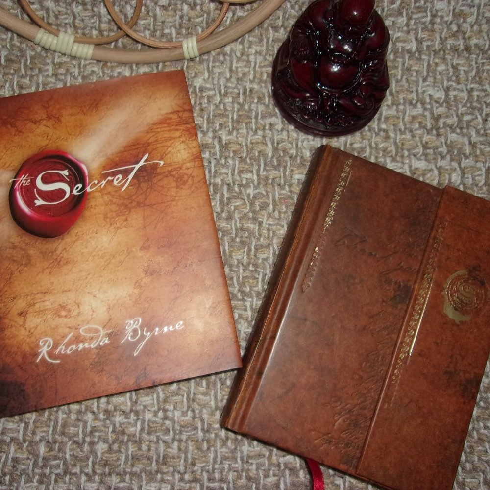 The Secret Hardcover & Gratitude Book set